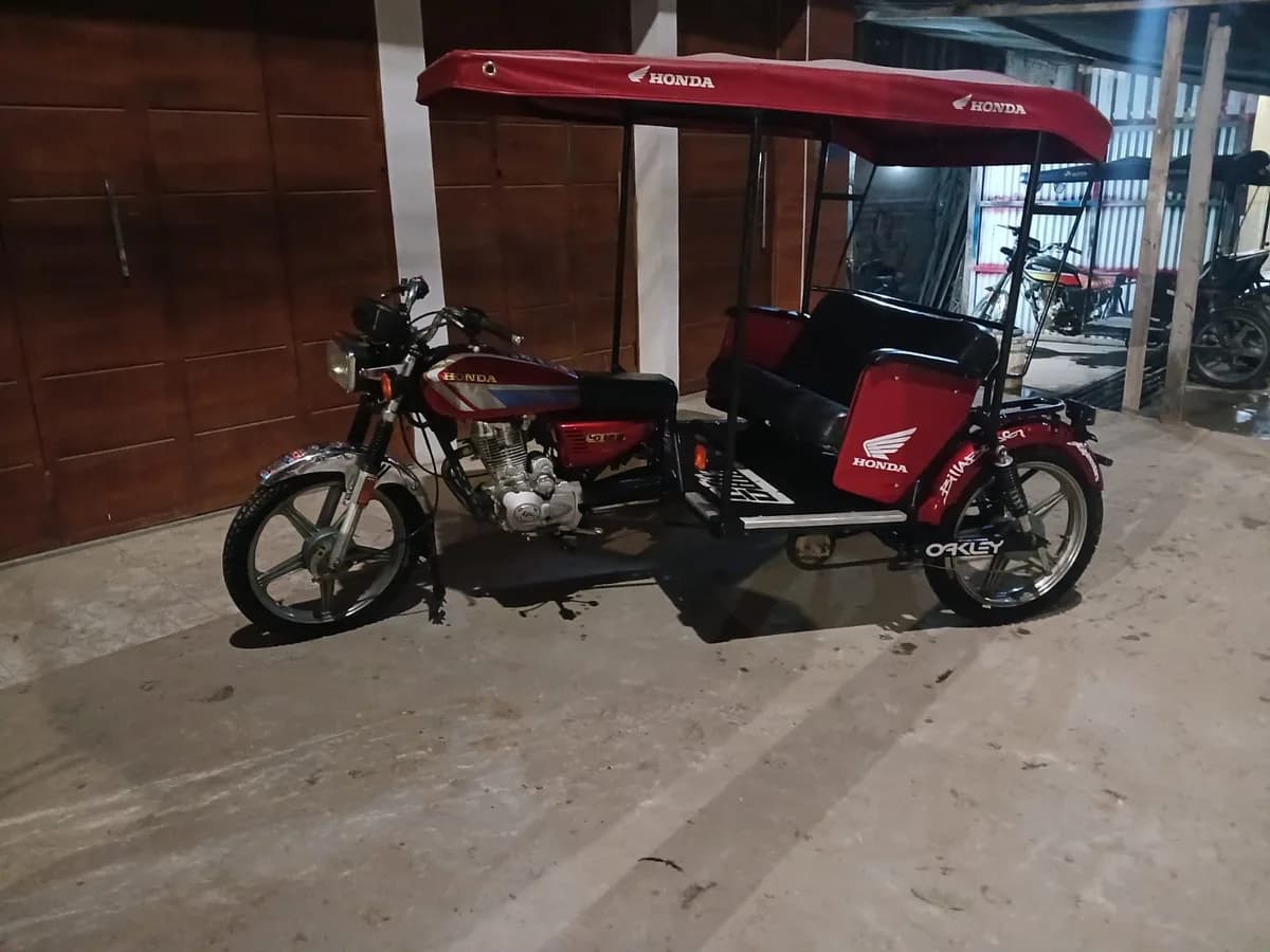 Honda modelo rochakar